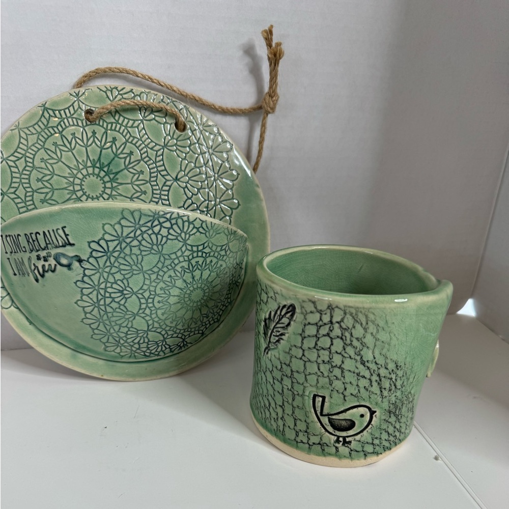 “I Sing Because I Am Free” Clay Wall Pocket and Cup Pen Holder. (4-N) - Picture 2 of 6